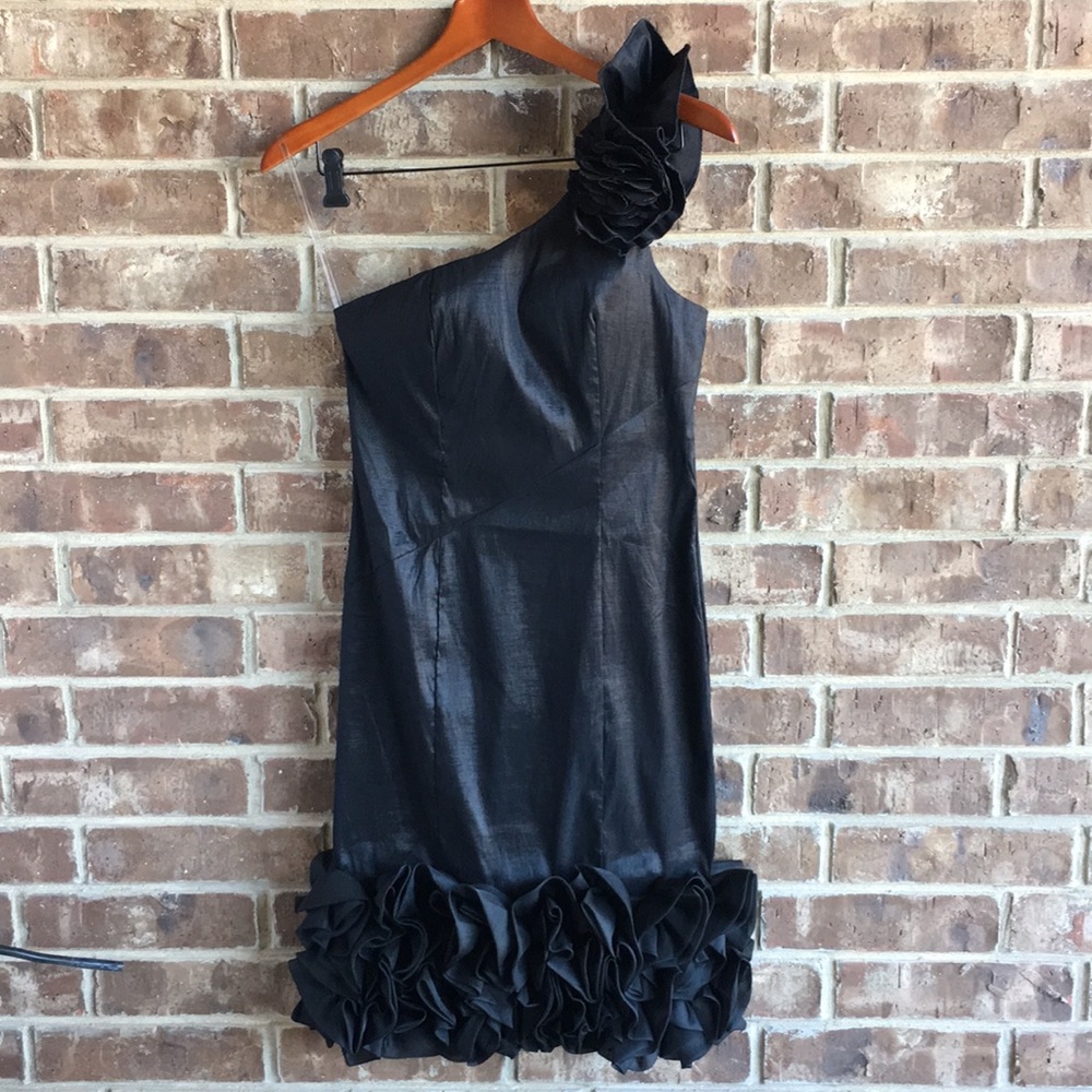 Juniors-Daisy Cocktail Dress